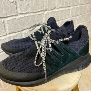 Adidas Tubular Radial